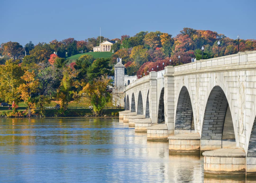 Memorial Bridge in autumn in Arlington, Virginia.