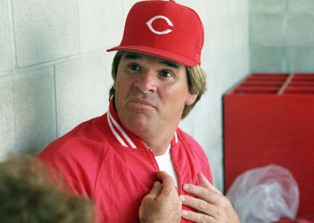 Pete Rose is given a lifetime ban