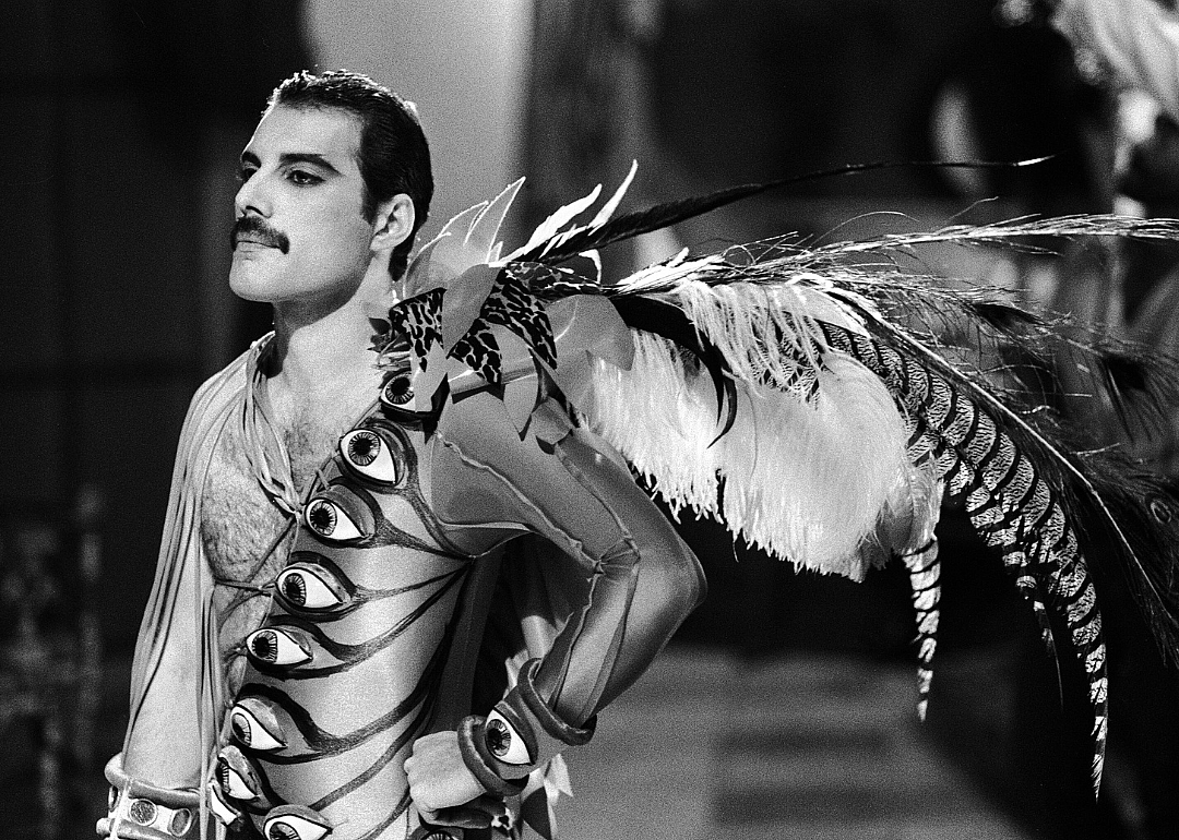 1984: Injured leg in 'It's a Hard Life'