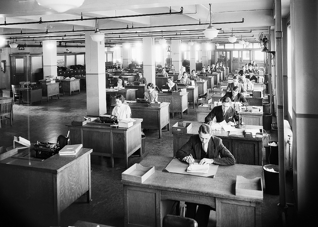 1934
