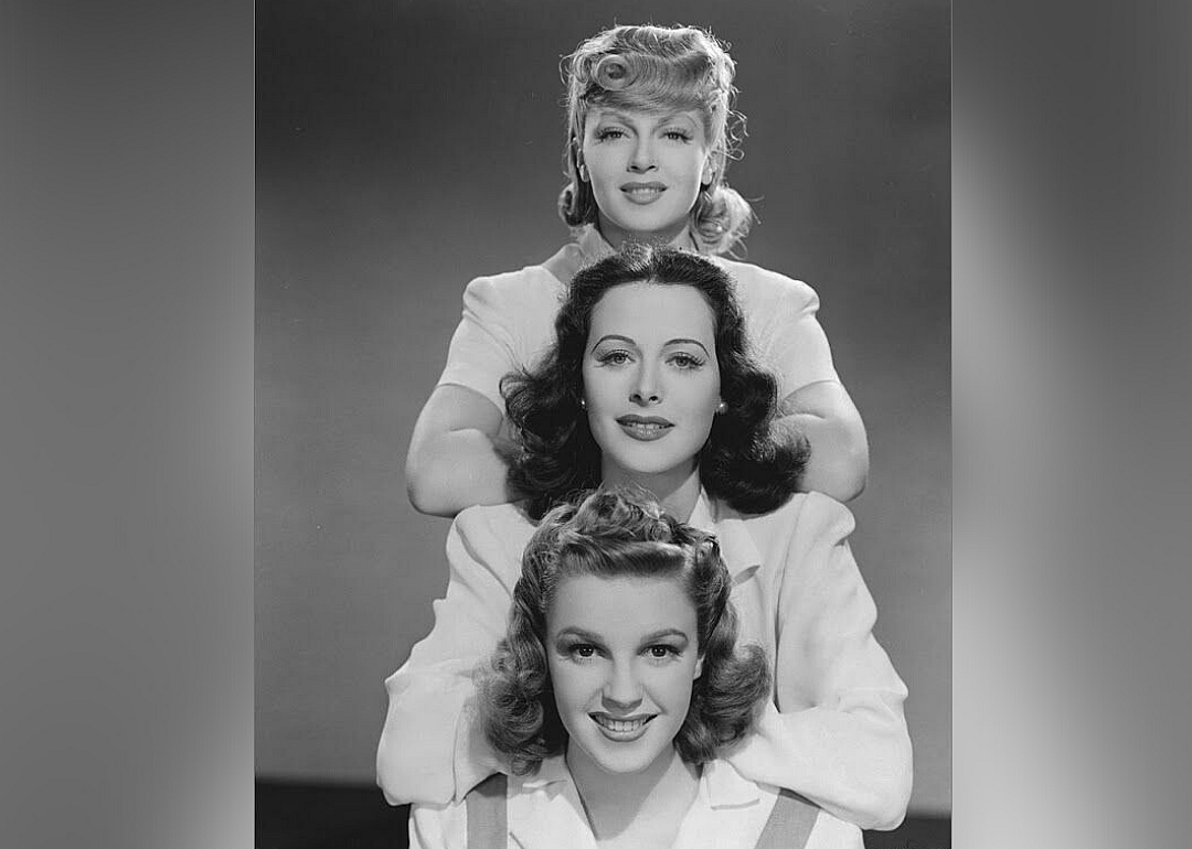 1940s for girls: Half-up, half-down
