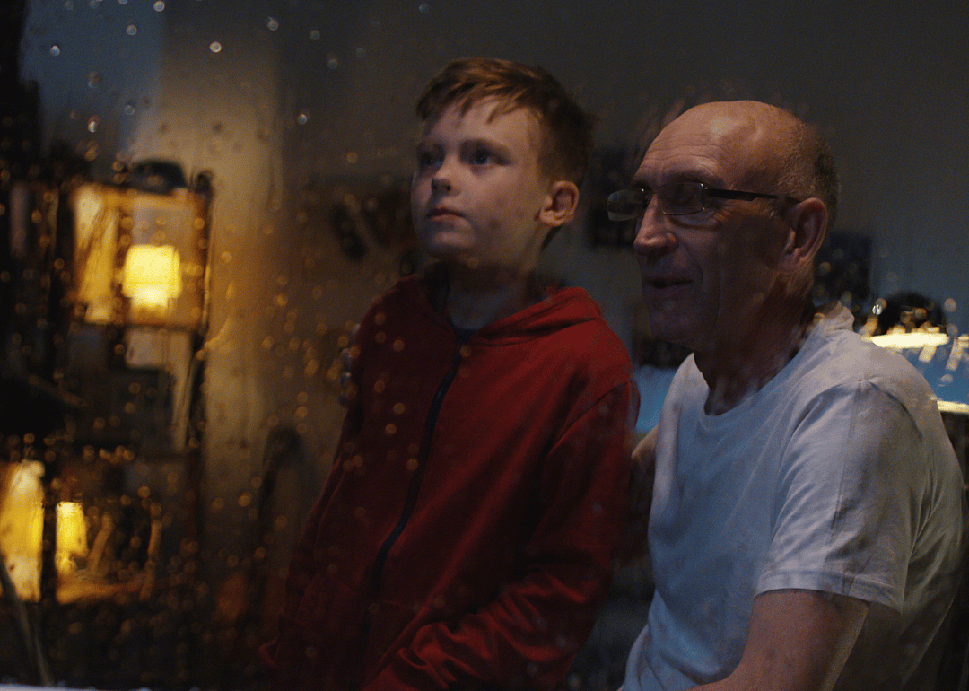 When lightning strikes, stay safe indoors