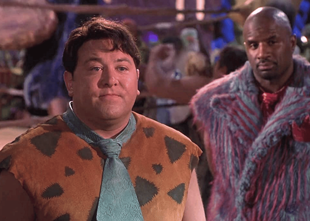 #98. The Flintstones in Viva Rock Vegas (2000)