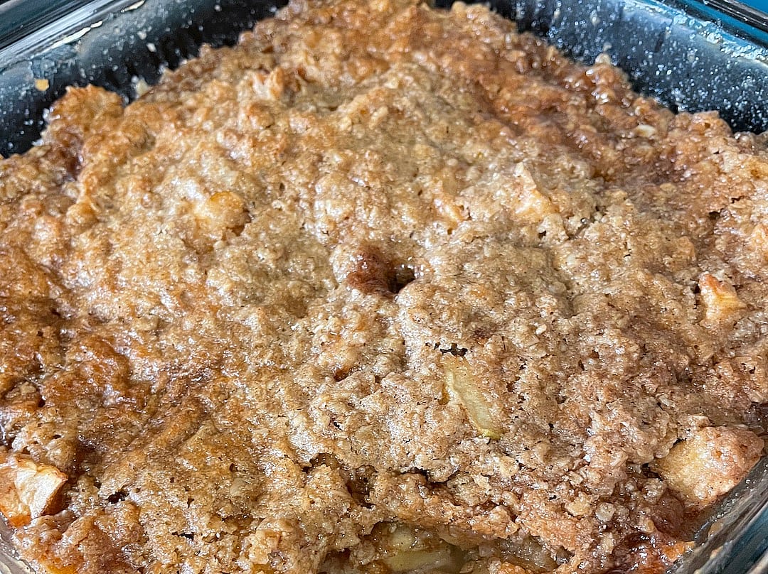 Apple Crisp with Oat Topping