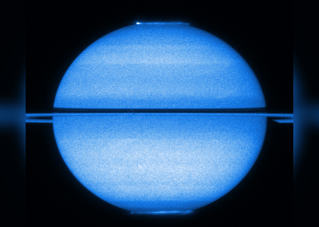 Northern and Southern Lights, Saturn Style (2010)