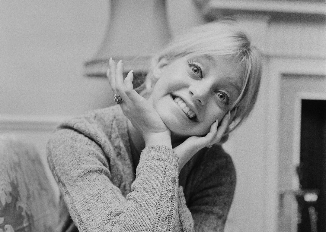 1945: Goldie Hawn
