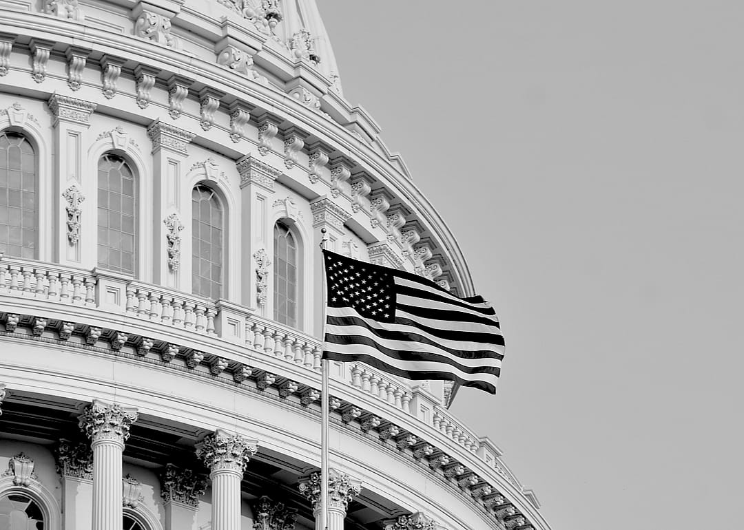 1954: Democrats take control of Congress