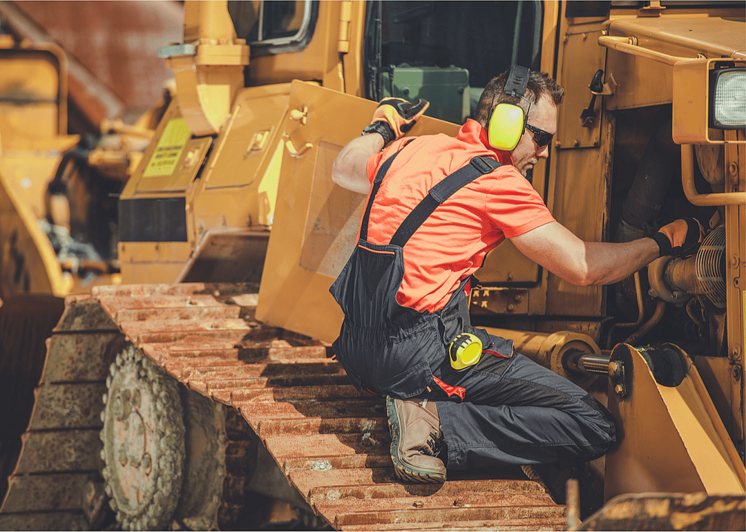 #18. Mobile heavy equipment mechanics, except engines