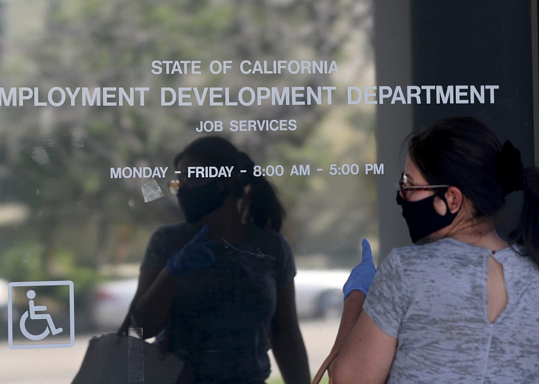 Unemployed population: COVID-19 connection