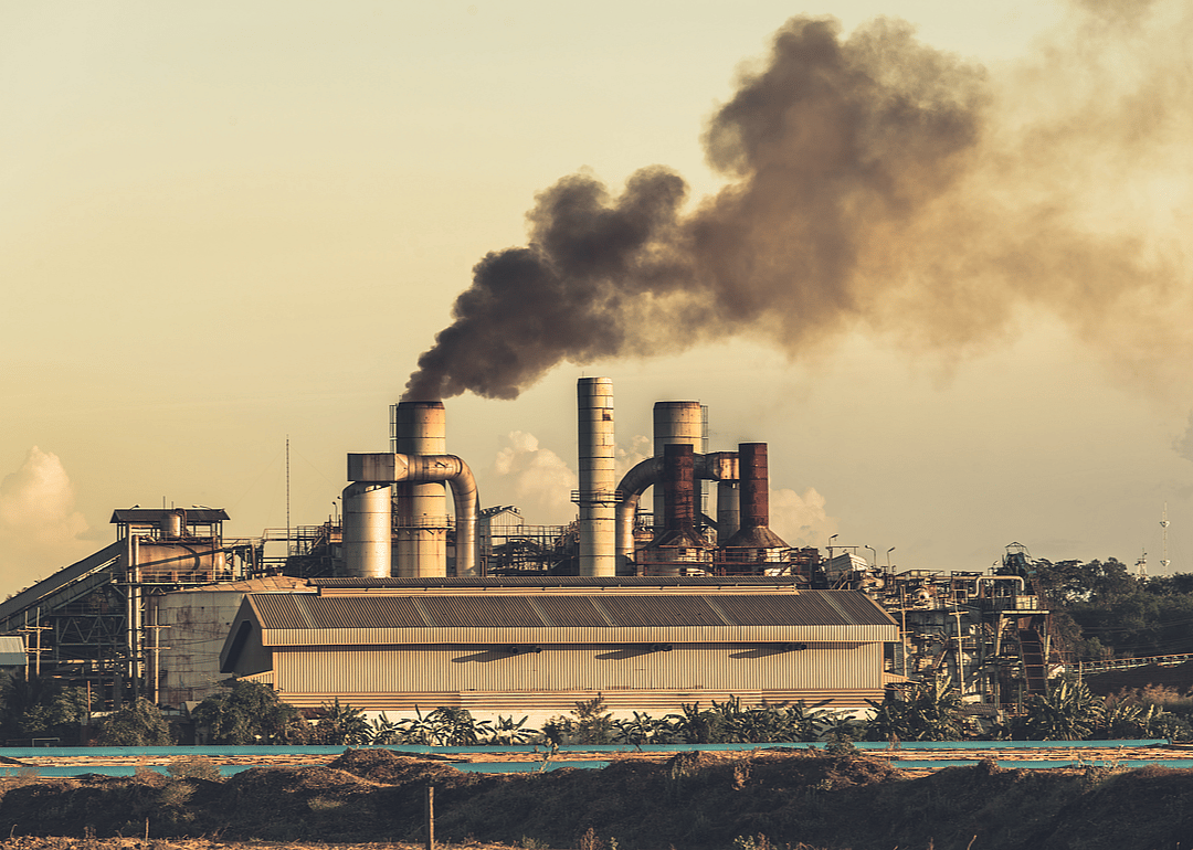 Population in areas with heavy air pollution: COVID-19 connection