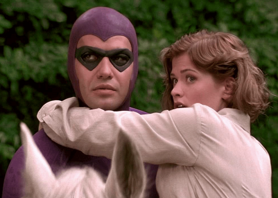 Billy Zane and Kristy Swanson in ‘The Phantom’.