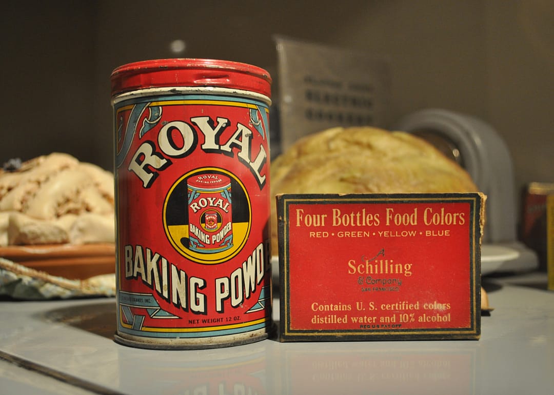 1856: Baking powder