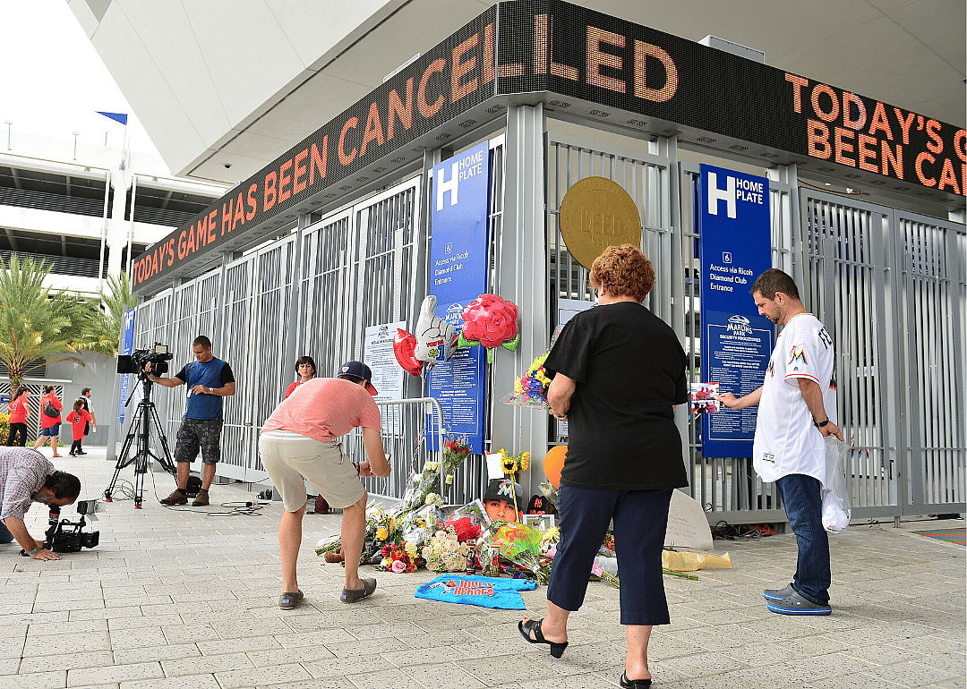 2016: Marlins mourn unexpected Jose Fernandez death
