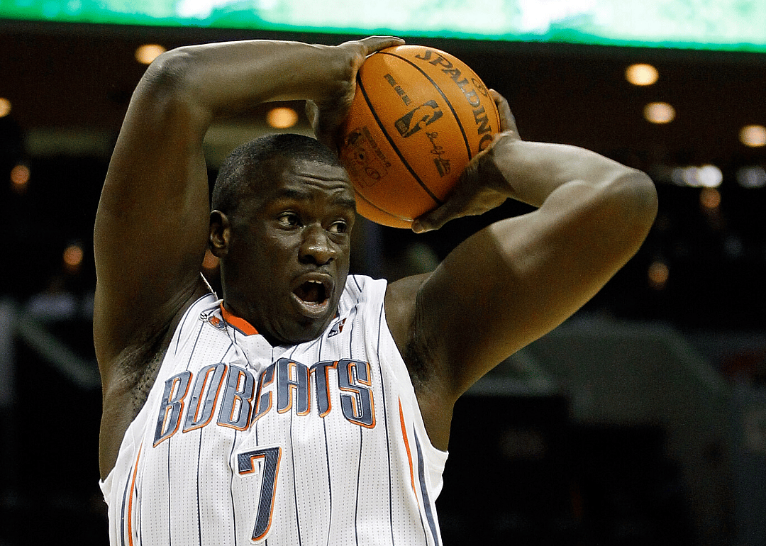 DeSagana Diop misses a free throw