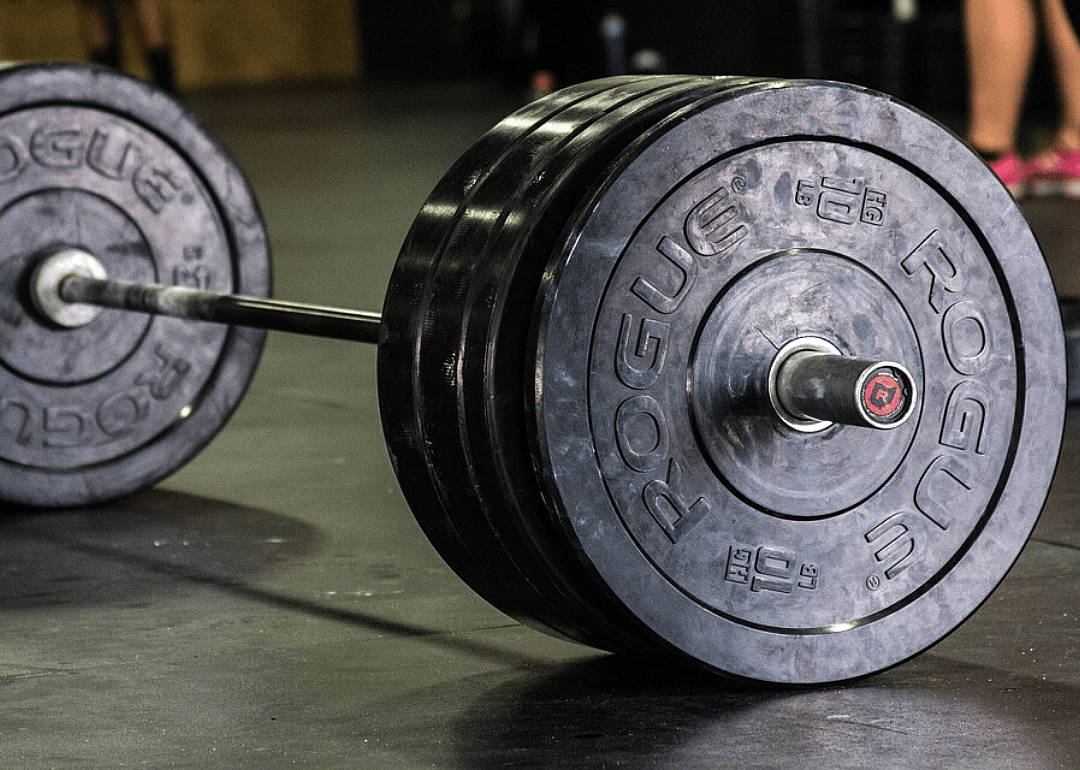 Brianna Otto throws up mid-lift
