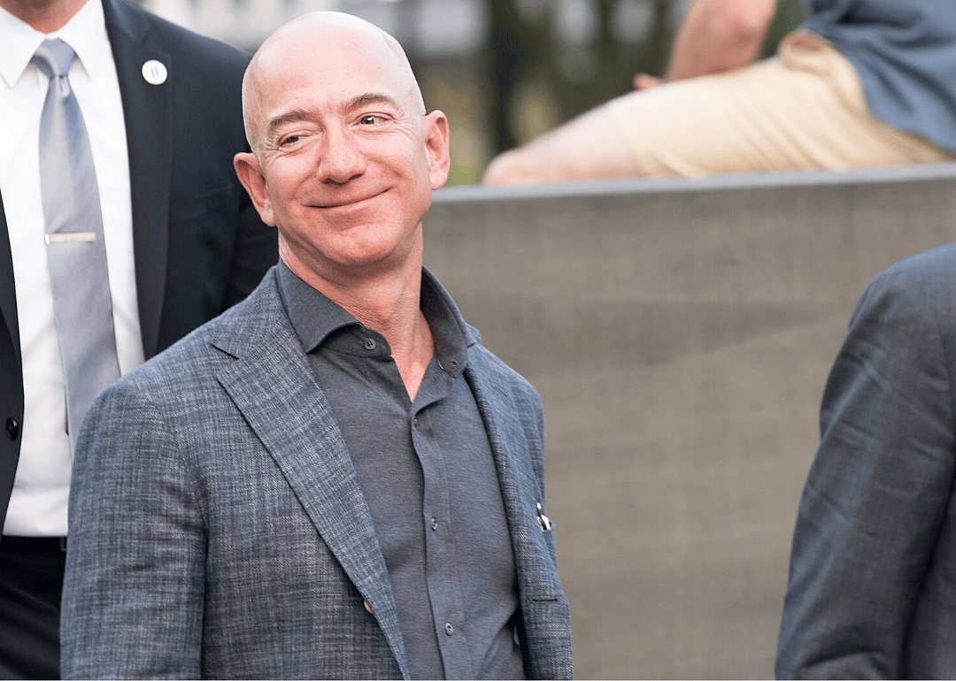 Amazon head keeps title as world’s richest person