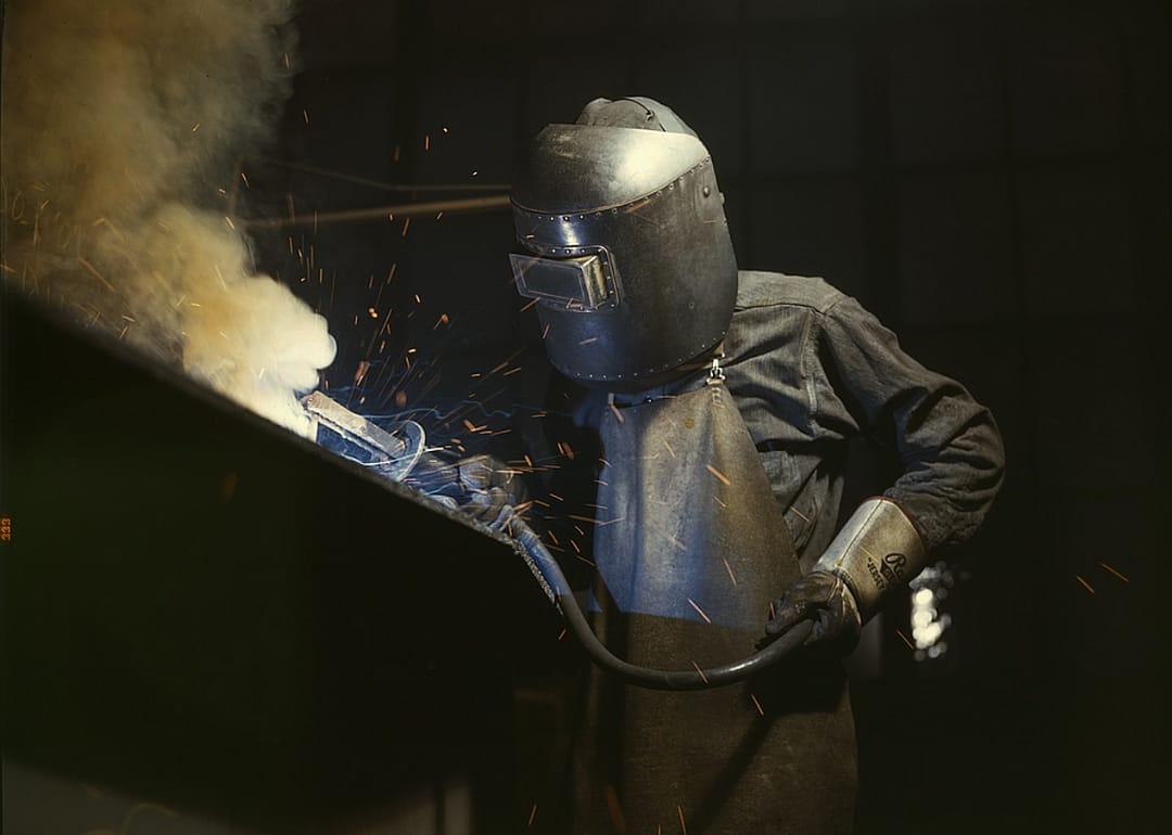1890: Arc welding