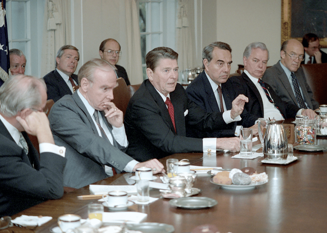 1985: Bipartisan effort to balance the budget