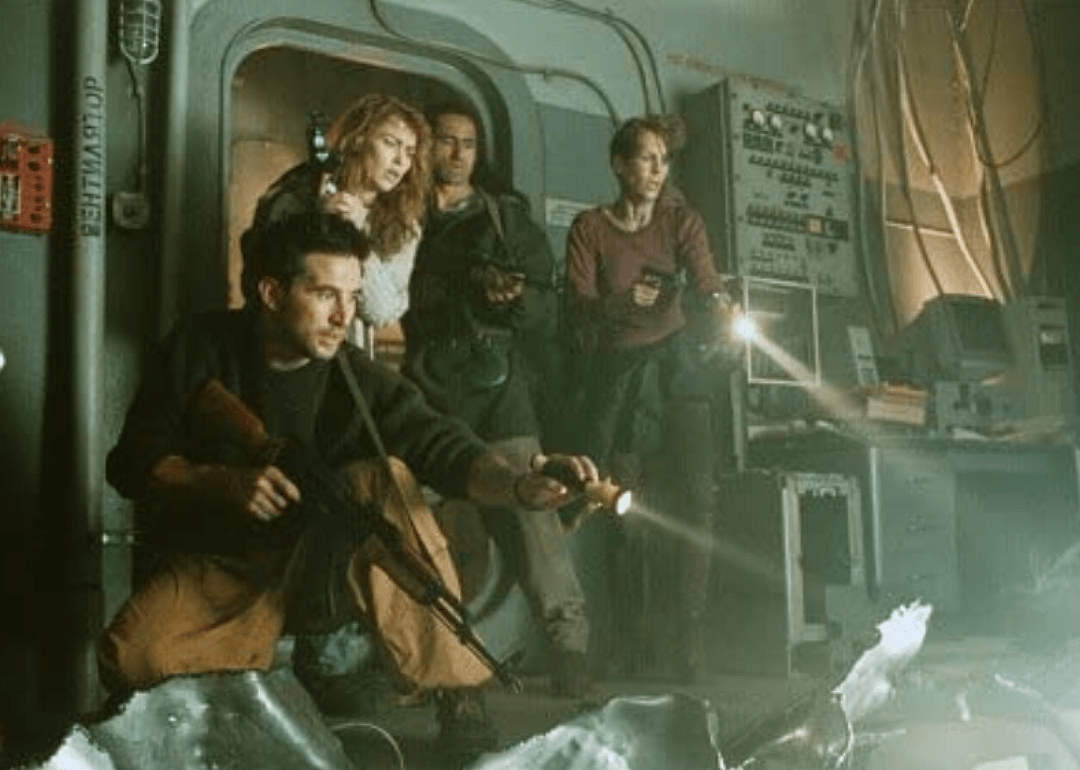Jamie Lee Curtis, William Baldwin, Joanna Pacula, and Cliff Curtis in ‘Virus’.