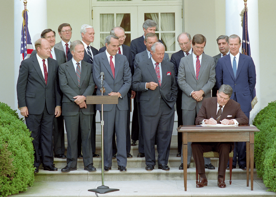 1987: Congress overrides Reagan’s veto