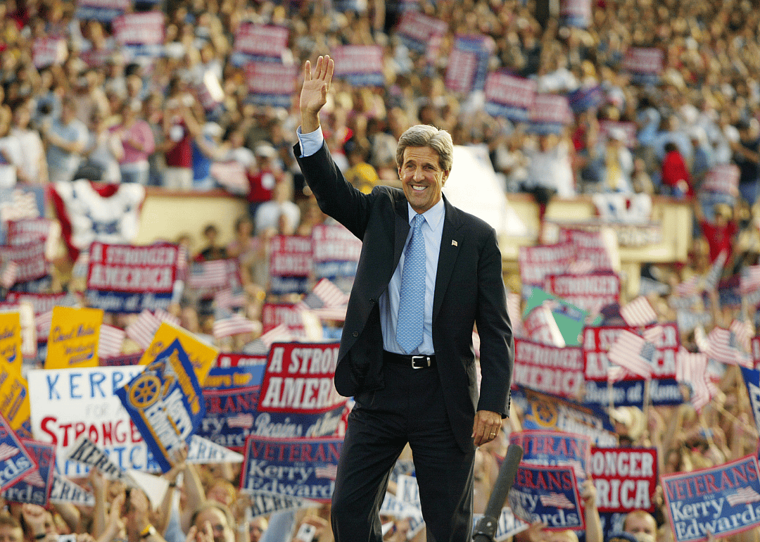 2004: Kerry loses presidential bid