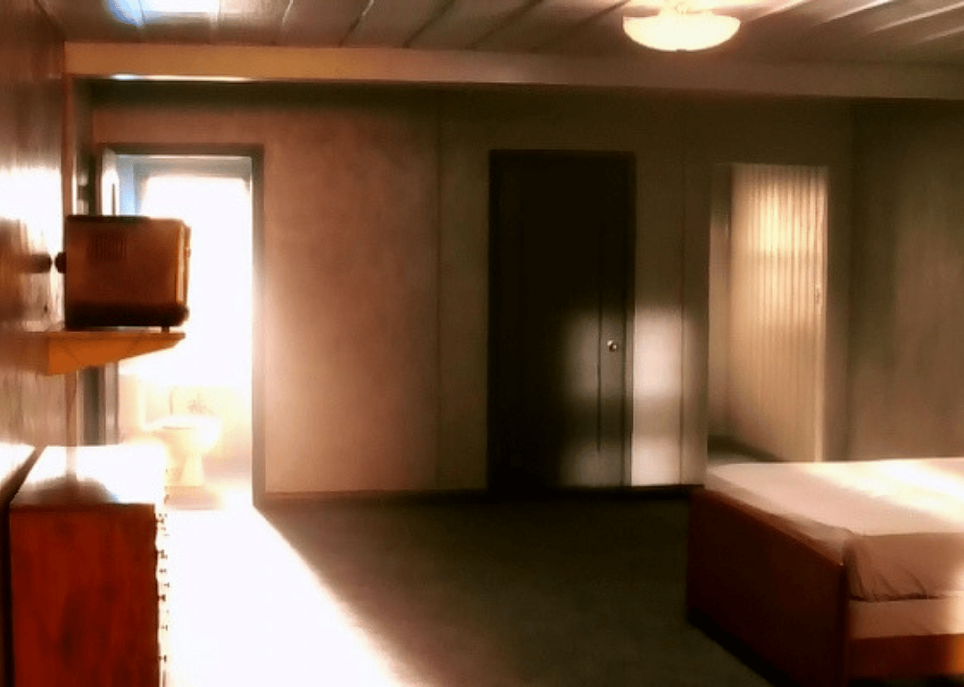 #30. The Lost Room (2006)