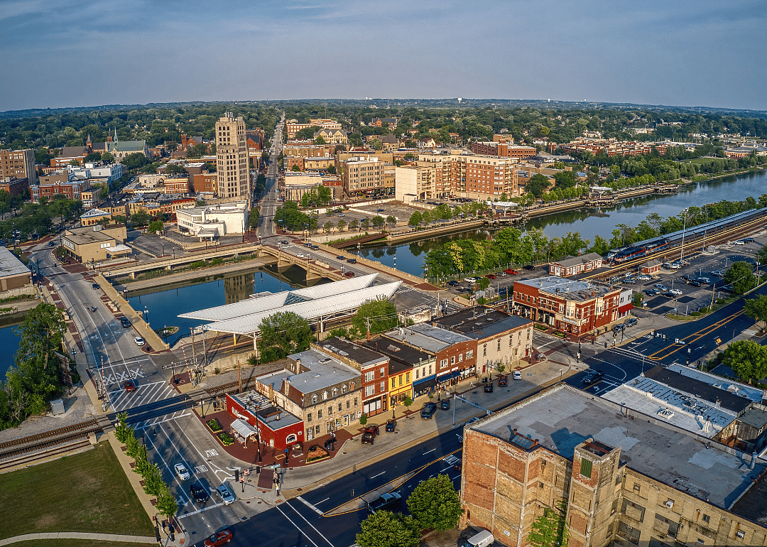 An aerial view of Elgin on the river.