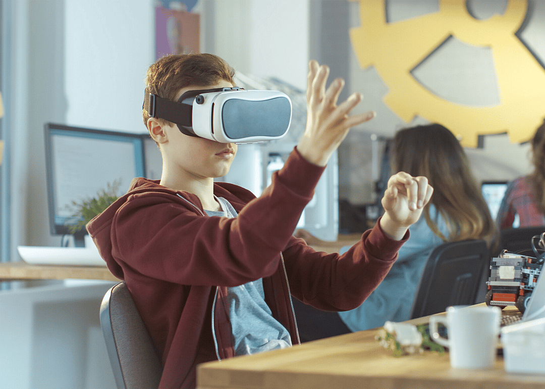 Colleges have embraced virtual reality