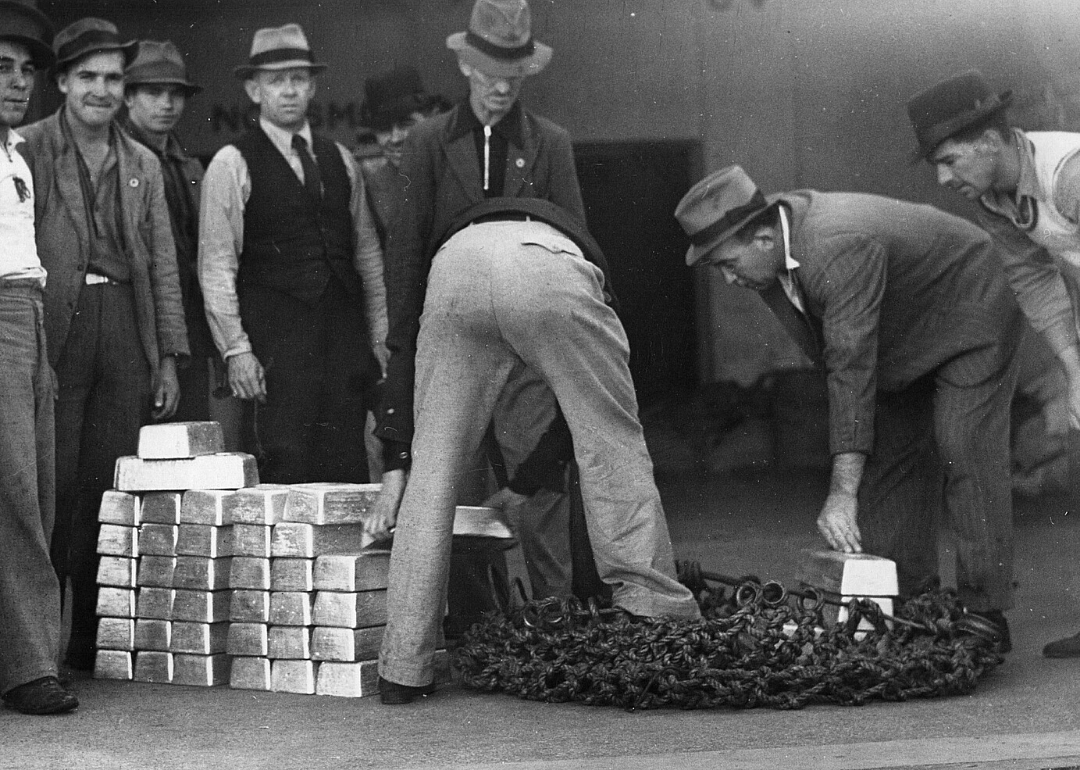 A gold shipment arrives at Fort Knox.