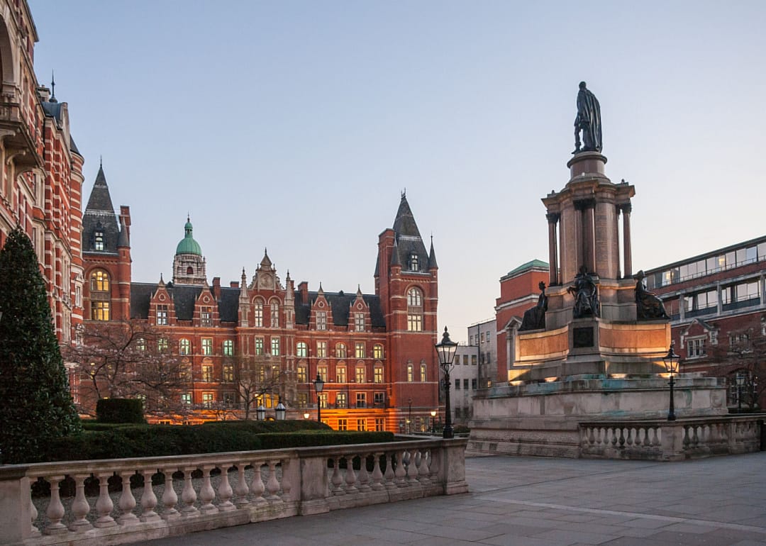 #5. Imperial College London
