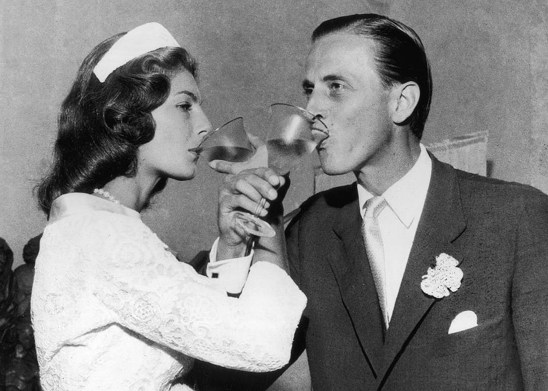 1933: Champagne toasts are legal again