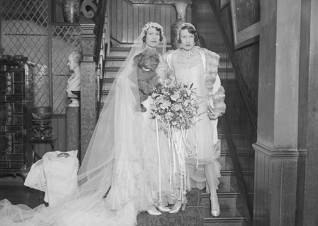 1929: The Great Depression makes for somber weddings