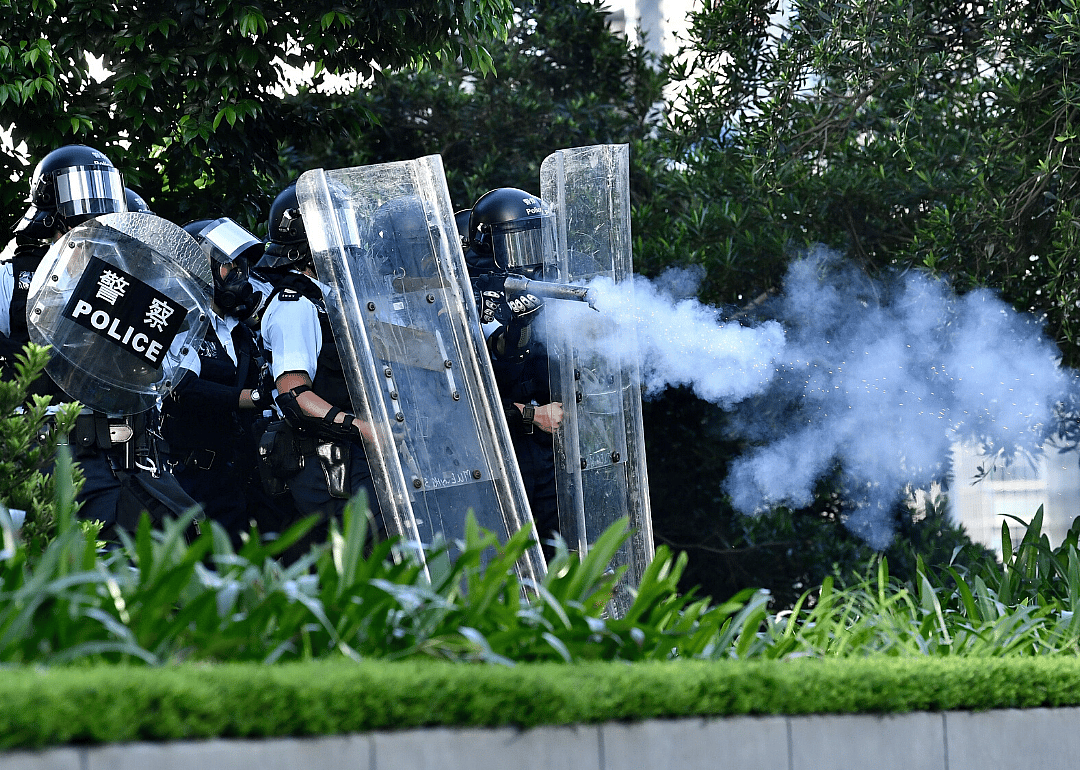 Aug. 5, 2019: 800 rounds of tear gas fired
