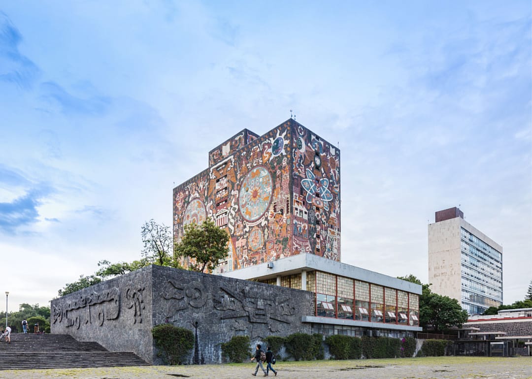 #13. Universidad Nacional Autonoma de Mexico
