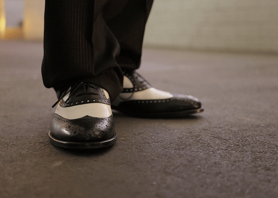 1920s: Two-toned Oxfords