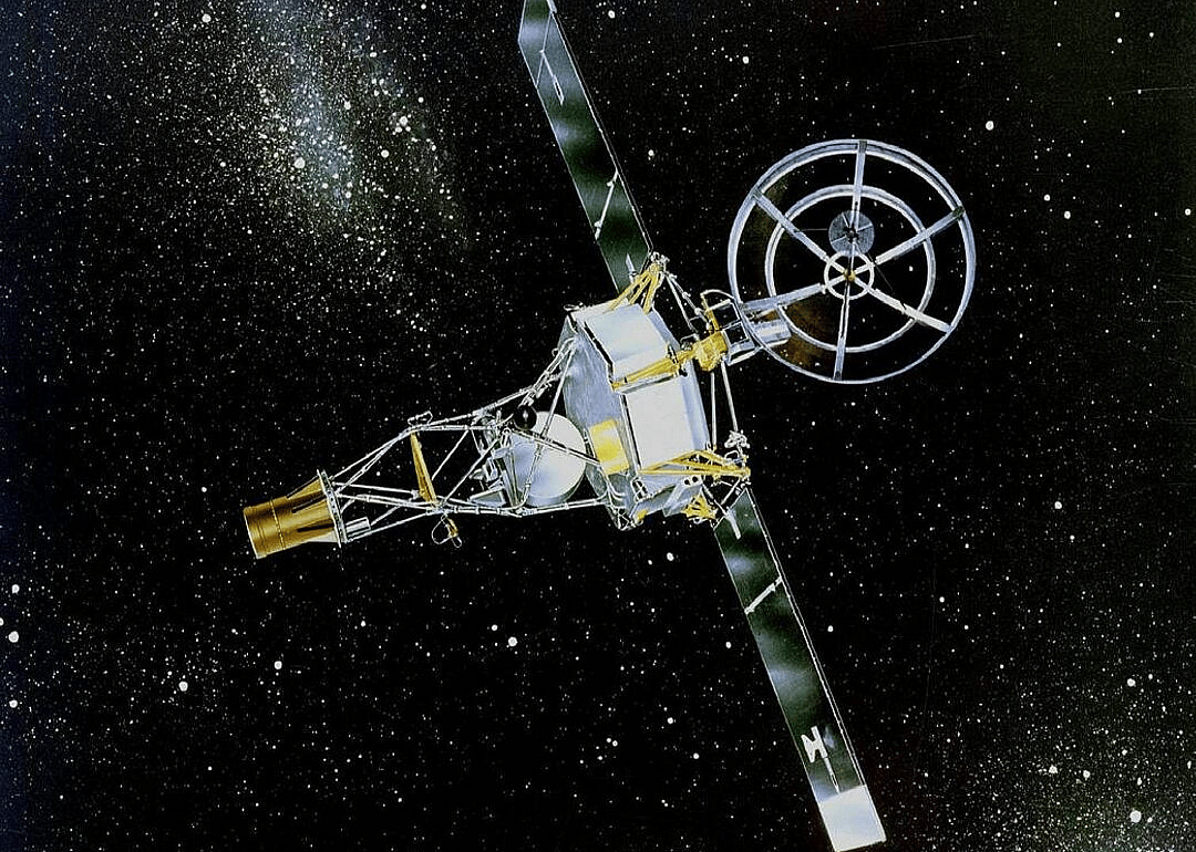 1962: First interplanetary spacecraft