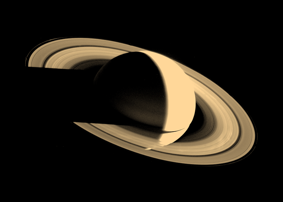 1980: Voyager 1 reaches Saturn and Titan