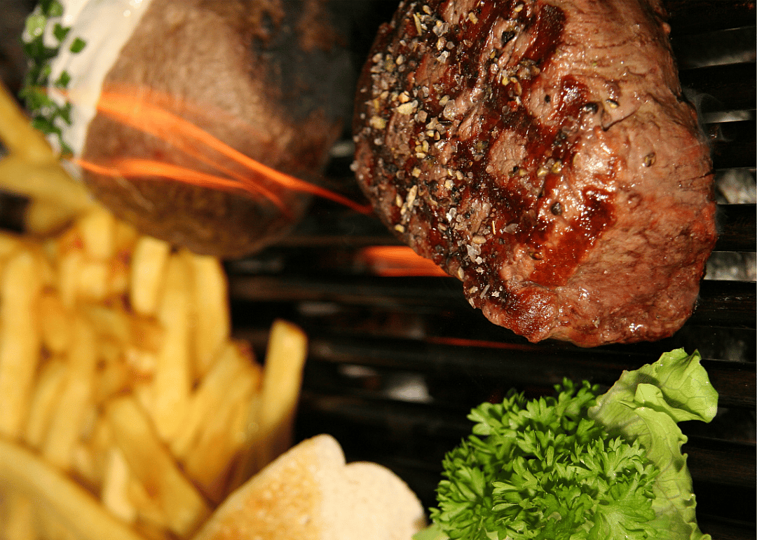 #2. Hoss's Steak & Sea House
