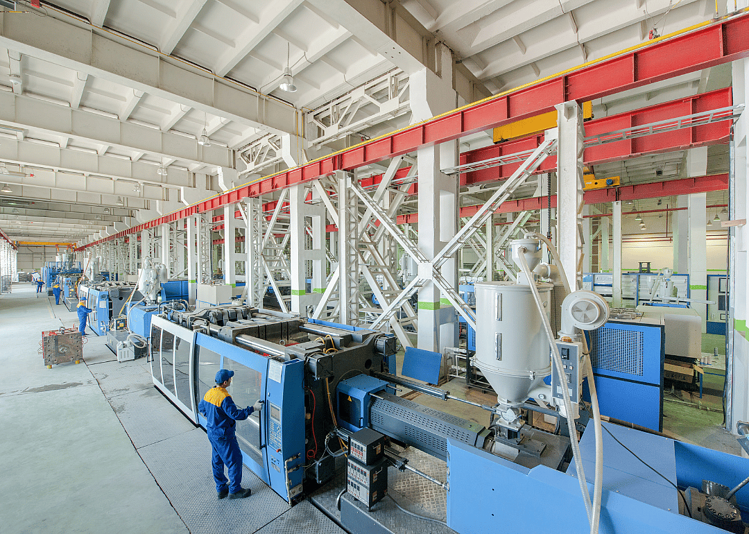 #37. Molding, coremaking, and casting machine setters, operators, and tenders, metal and plastic