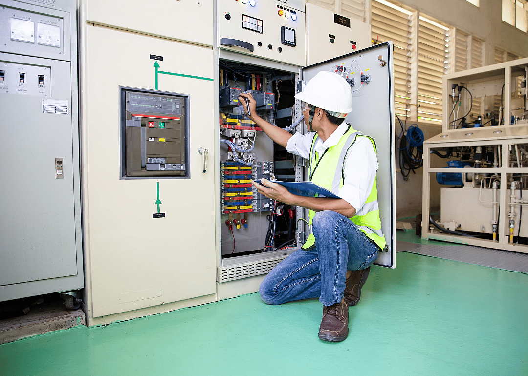#32. Electronics engineers, except computer