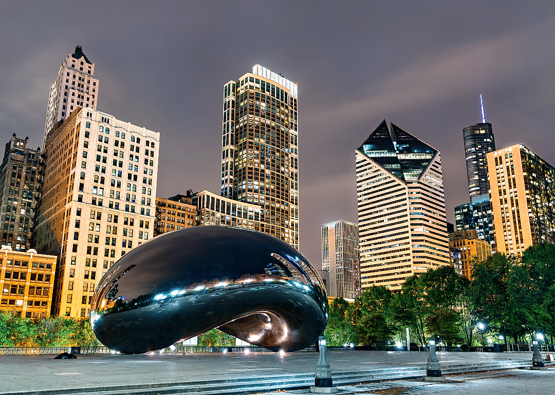 Cloud Gate, Millennium Park in Chicago, Illinois.