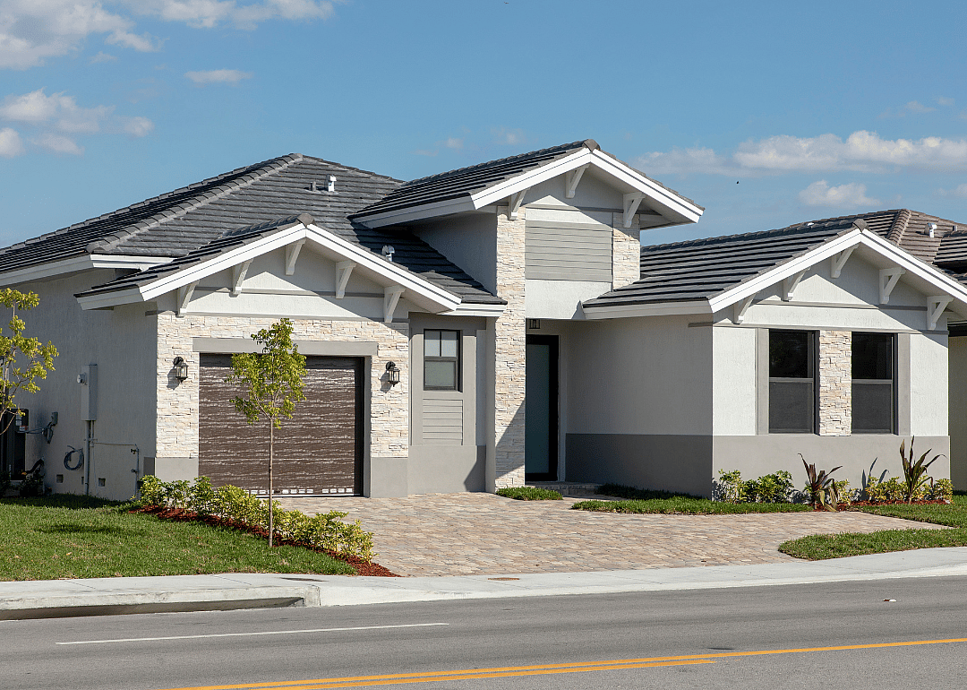 A modern new construction home in Florida.