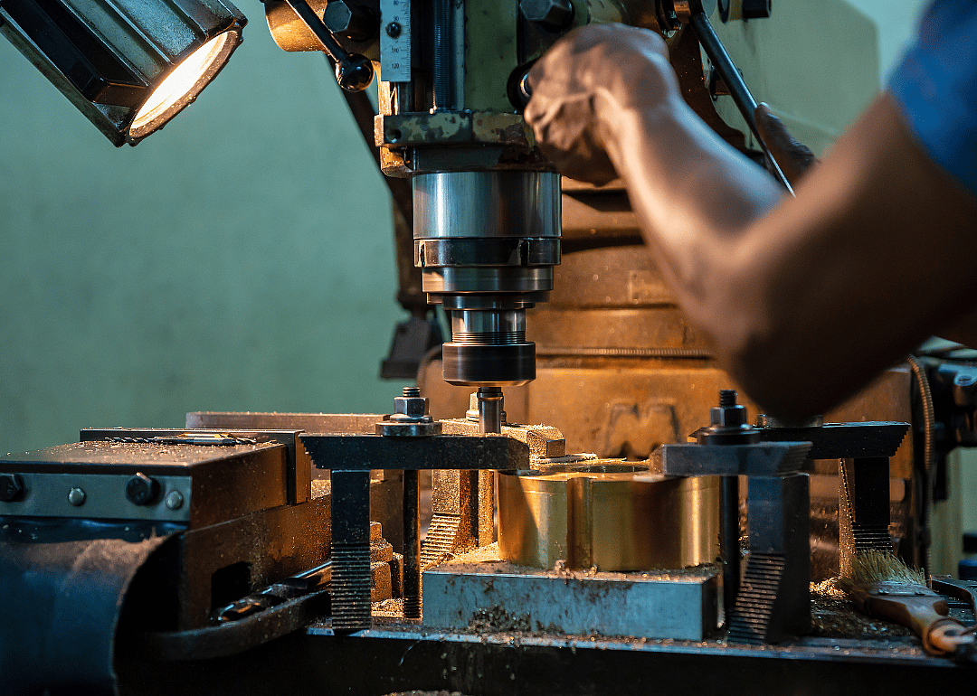 #40. Milling and planing machine setters, operators, and tenders, metal and plastic (tie)