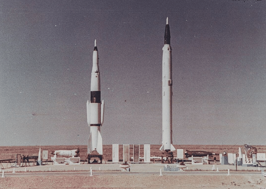 August 27, 1958: Belyanka and Pestraya