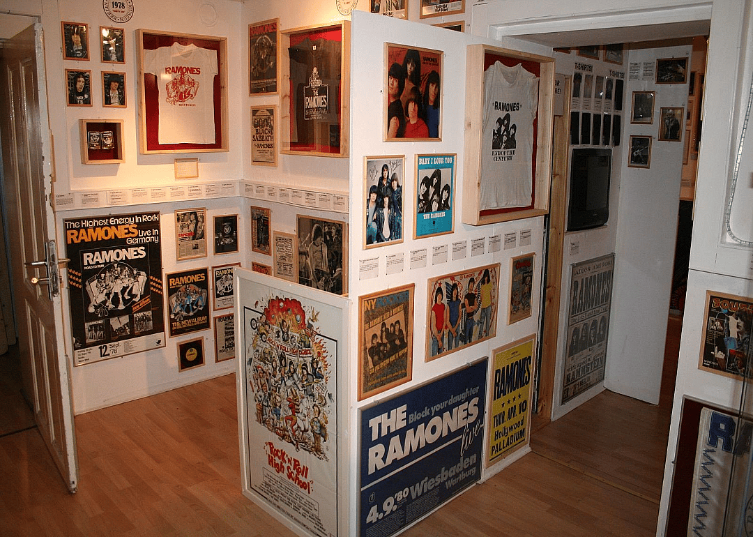 Ramones
