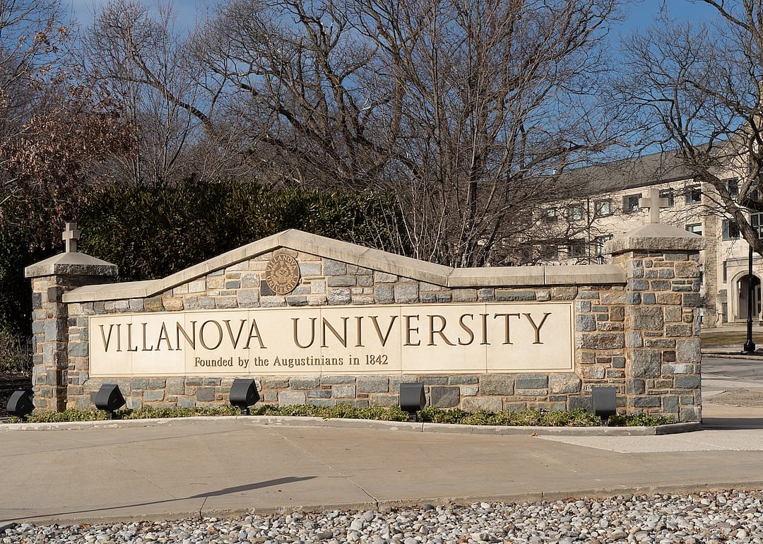 Entrance Sign to Villanovia University.