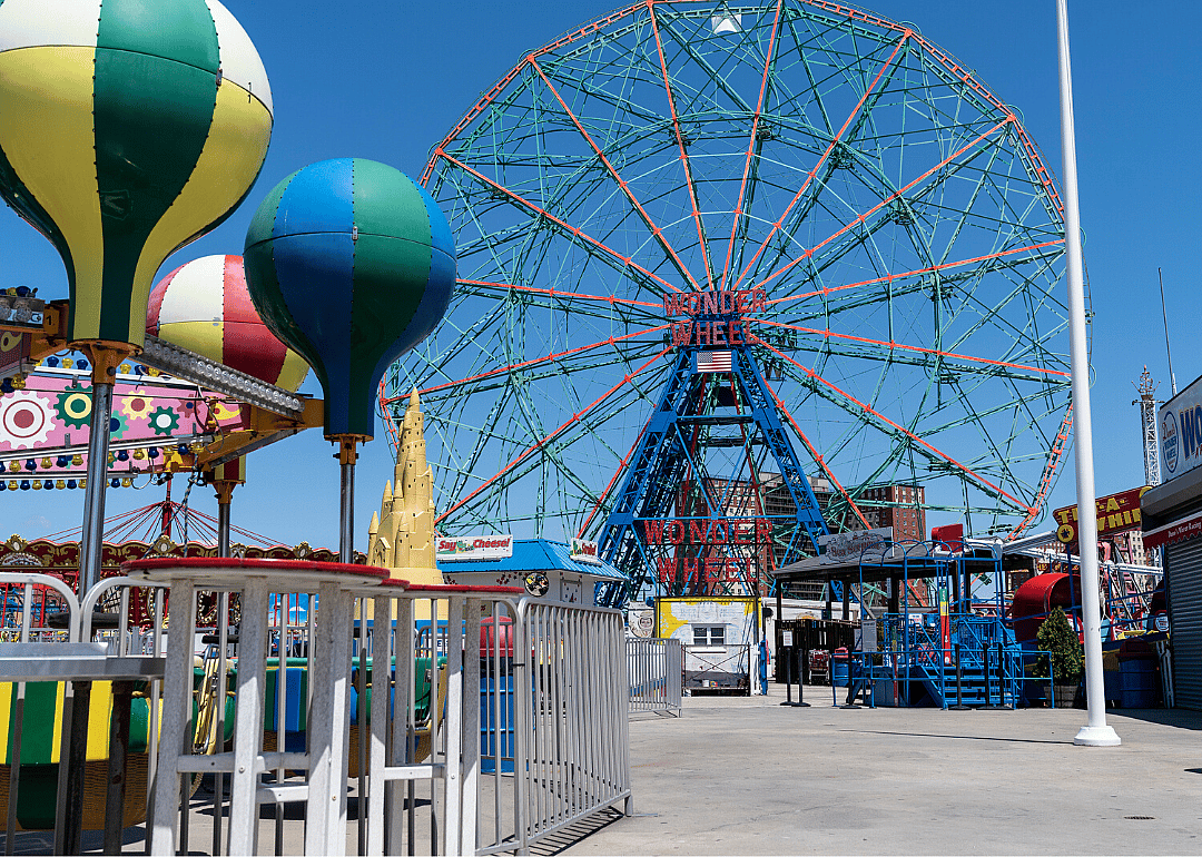 #100. Amusement and recreation attendants