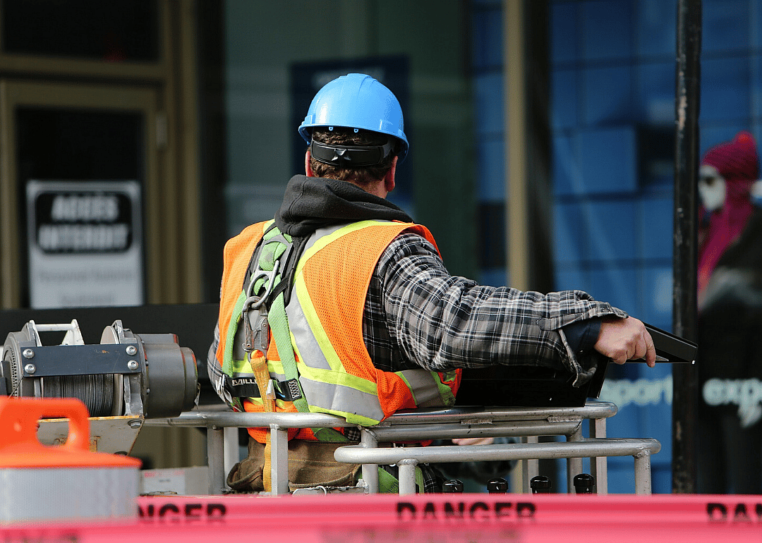 #54. First-line supervisors of construction trades and extraction workers