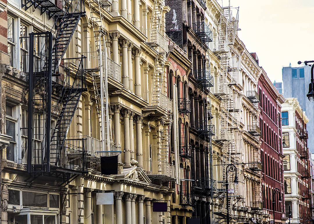 #26. New York (tie)