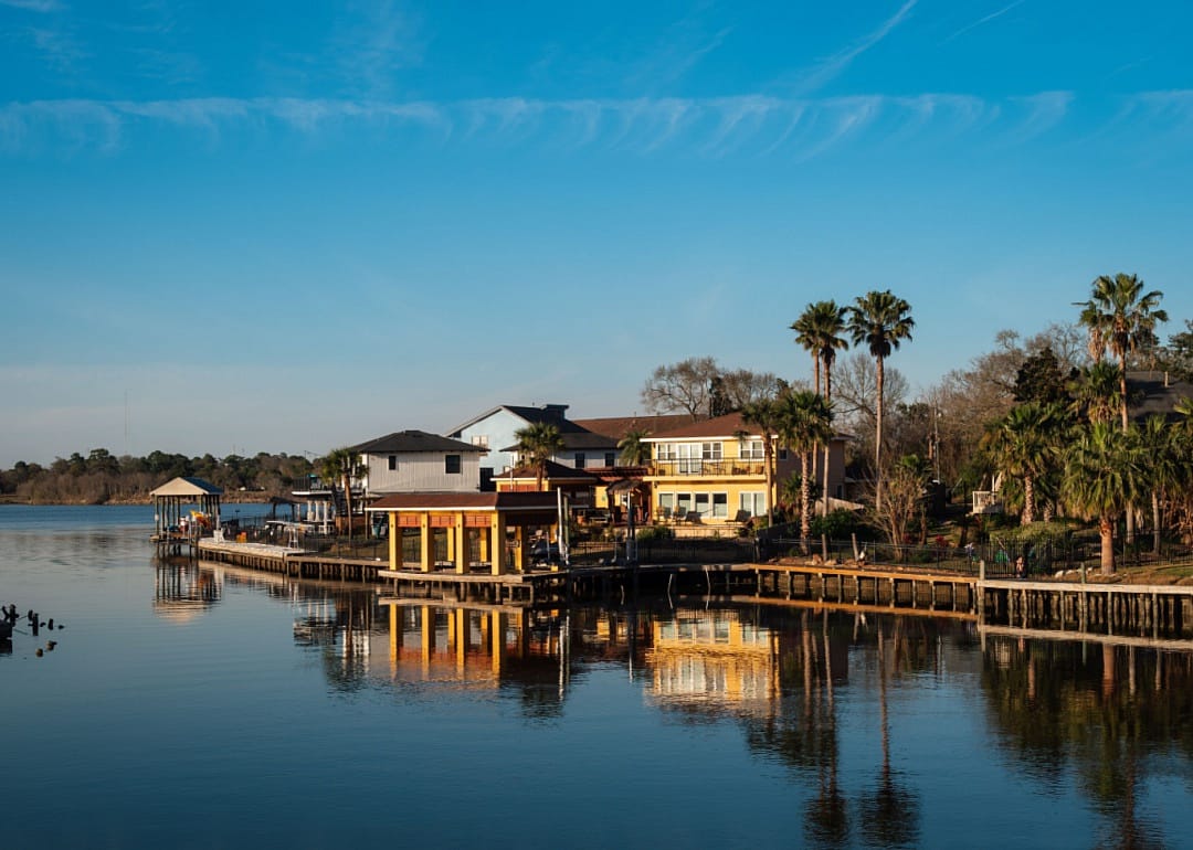 Homes on a lake.